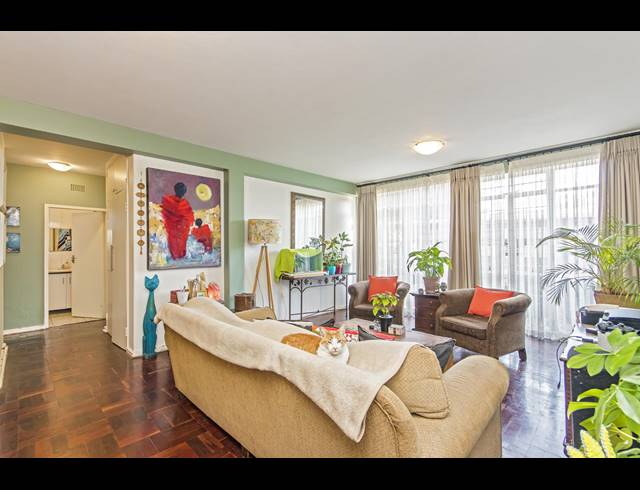 2 BEDROOM APARTMENT TO LET IN CRAIGHALL PARK